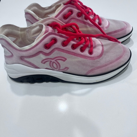 CHANEL Pink Sneakers with Sporty Design - Picture 1 of 5